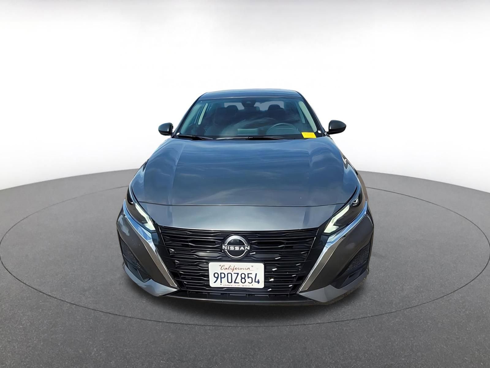 Used 2025 Nissan Altima 2.5 SV image 3