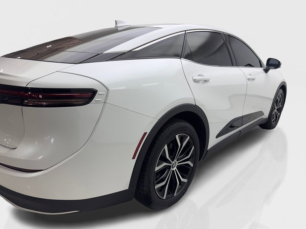 Used 2023 Toyota Crown XLE image 13