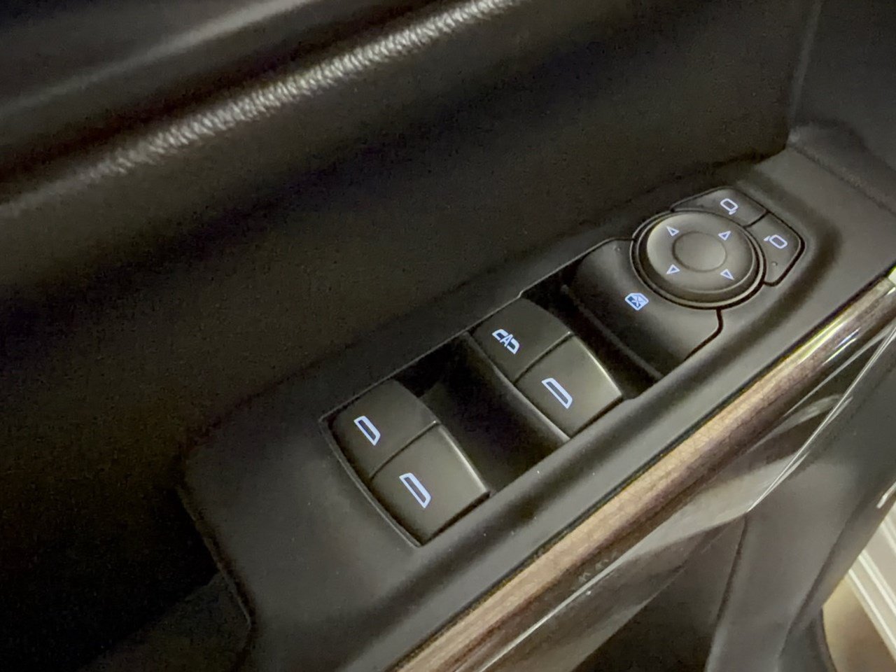Used 2019 Chevrolet Silverado 1500 RST AWD/4WD image 15