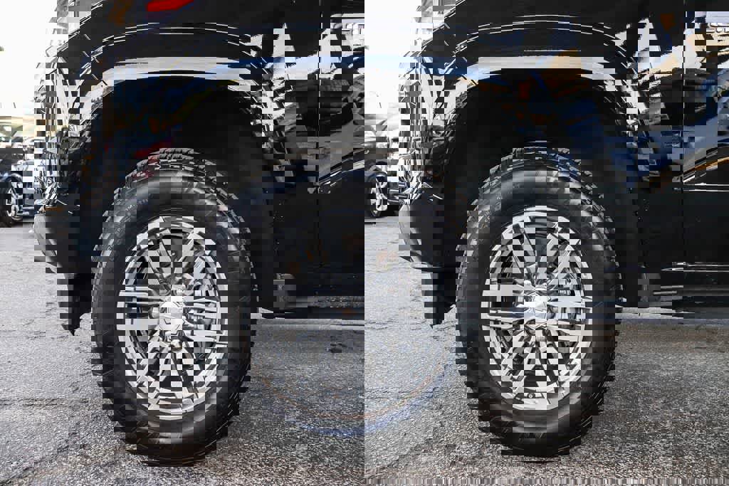 Used 2024 Chevrolet Colorado LT w/ LT Convenience Package image 11