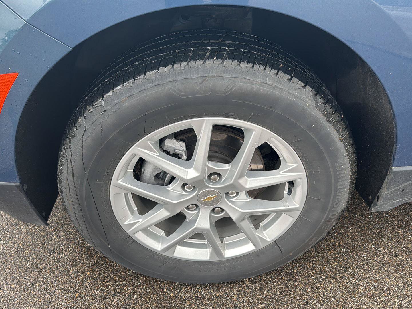Used 2024 Chevrolet Equinox LT AWD/4WD image 9