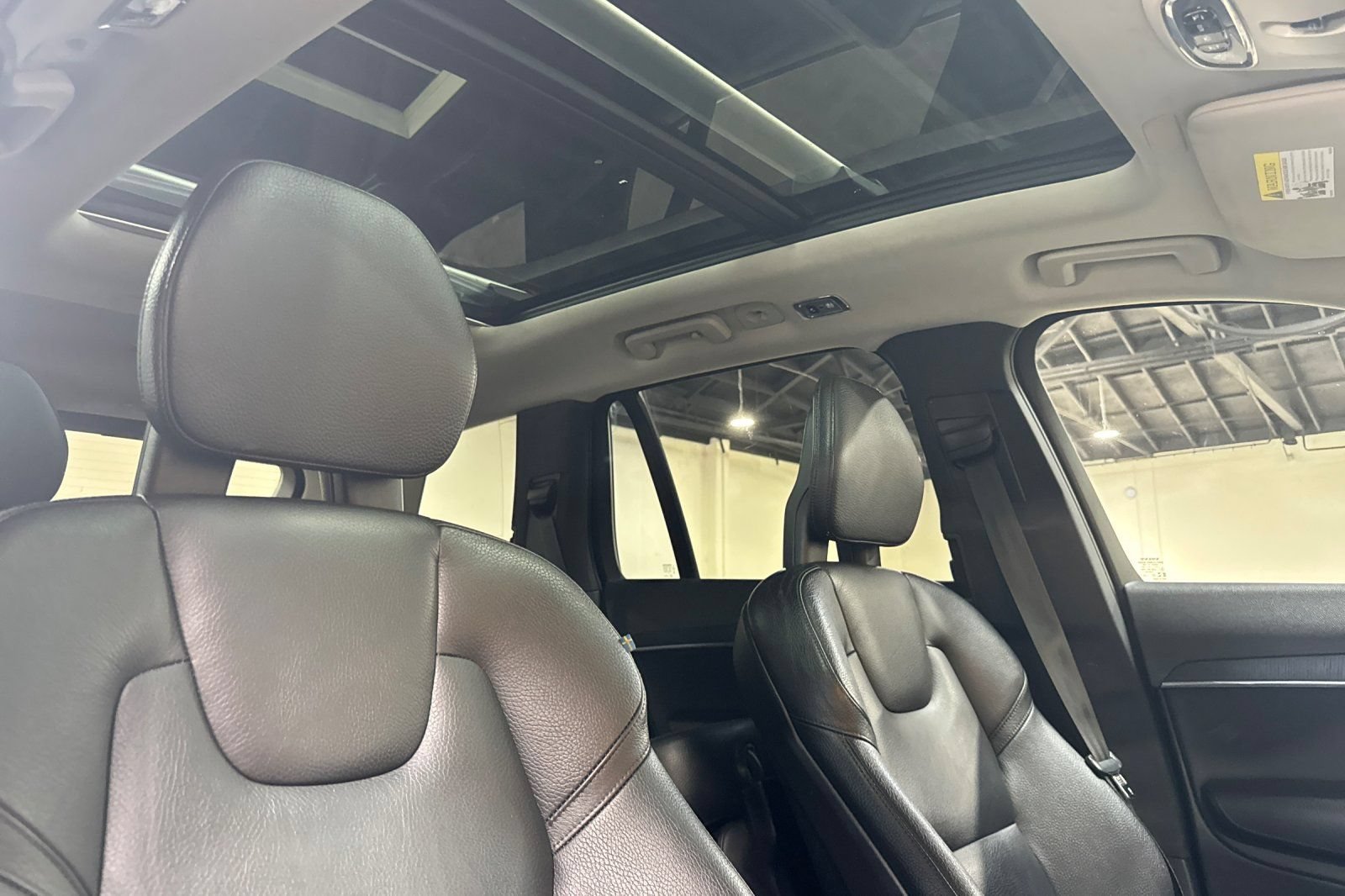 Used 2020 Volvo XC90 T6 Momentum AWD/4WD image 19