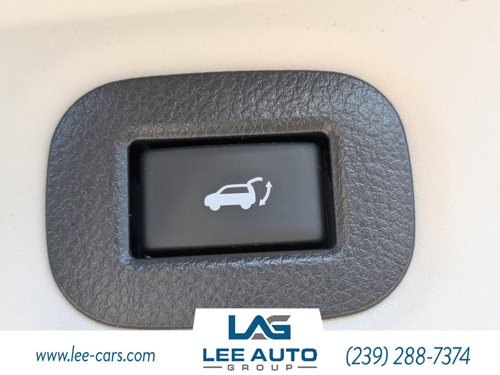 Used 2020 Nissan Rogue SV image 11