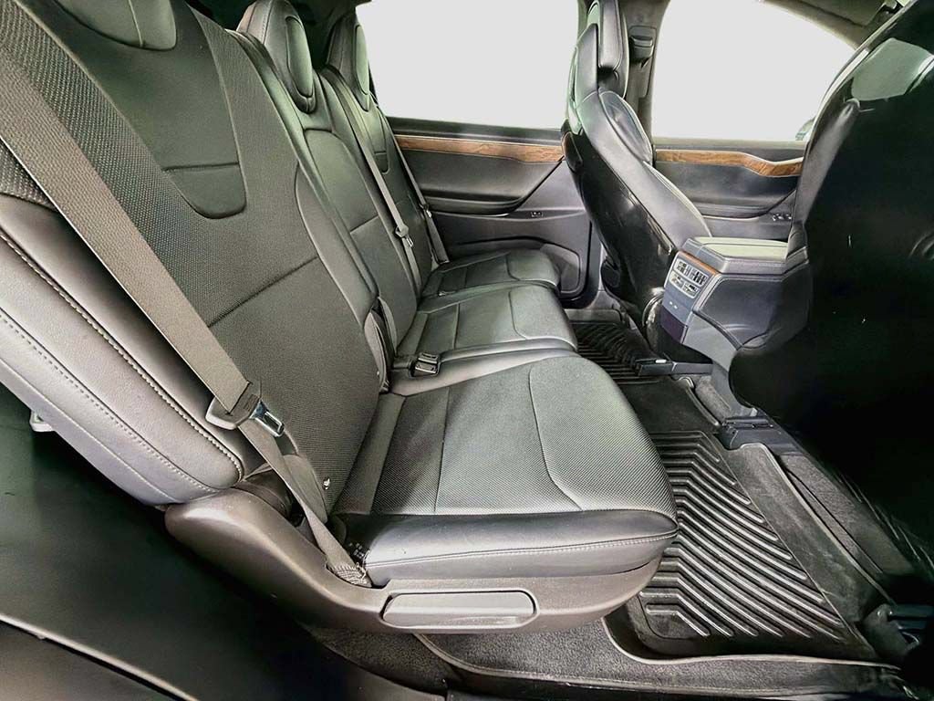 Used 2017 Tesla Model X 90D AWD/4WD image 27