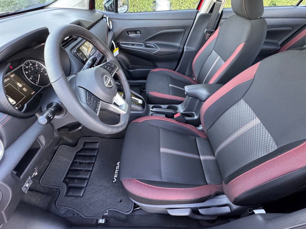 New 2025 Nissan Versa SR image 9