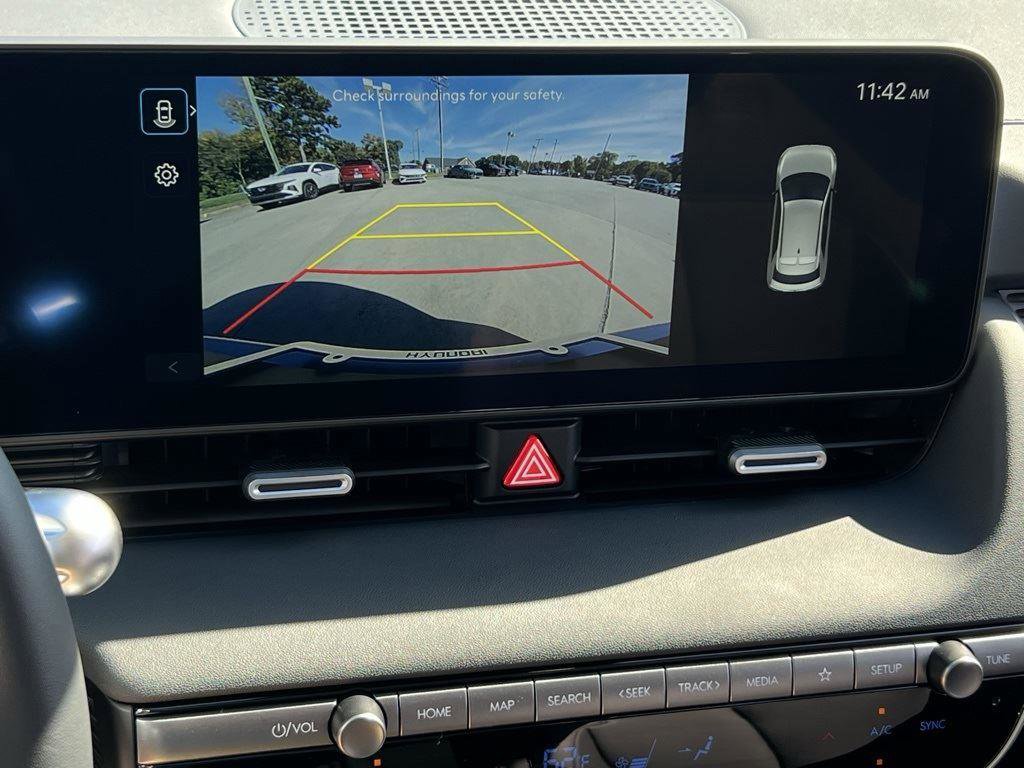 New 2026 Hyundai Ioniq 5 SEL image 11