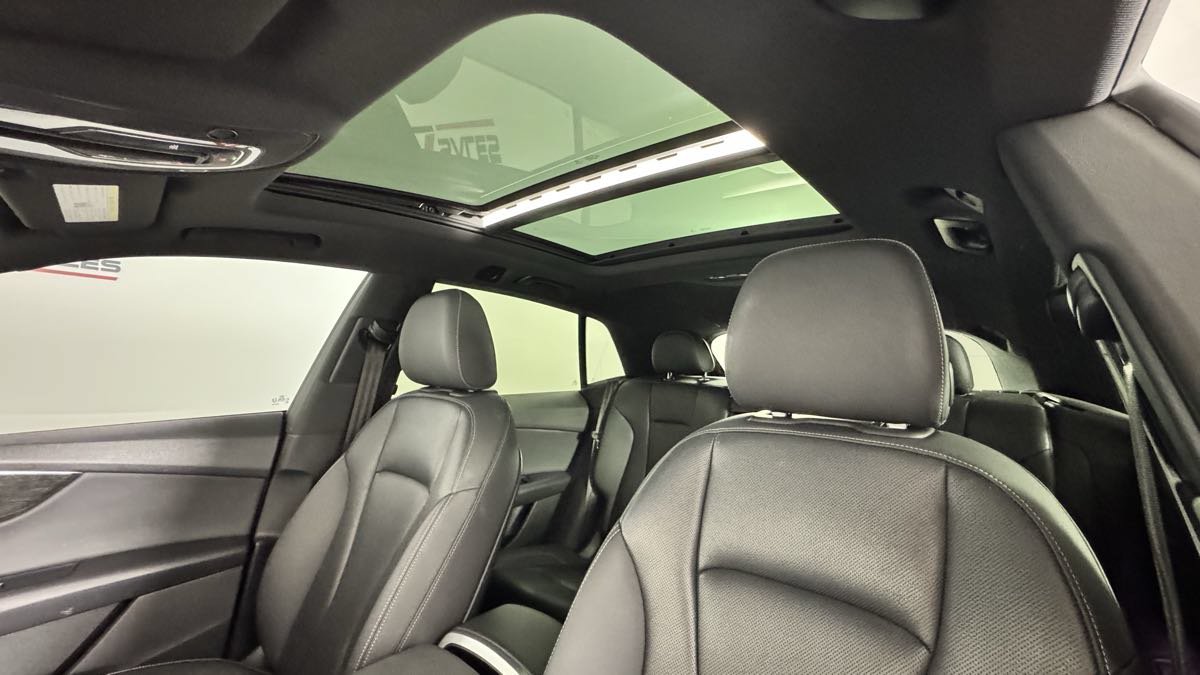 Used 2020 Audi Q8 Premium Plus w/ Premium Plus Package AWD/4WD image 14