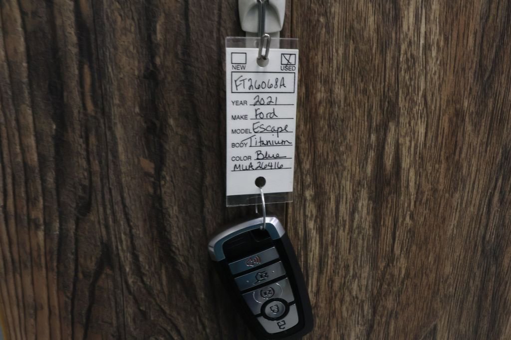 Used 2021 Ford Escape Titanium w/ Titanium Elite Package image 34