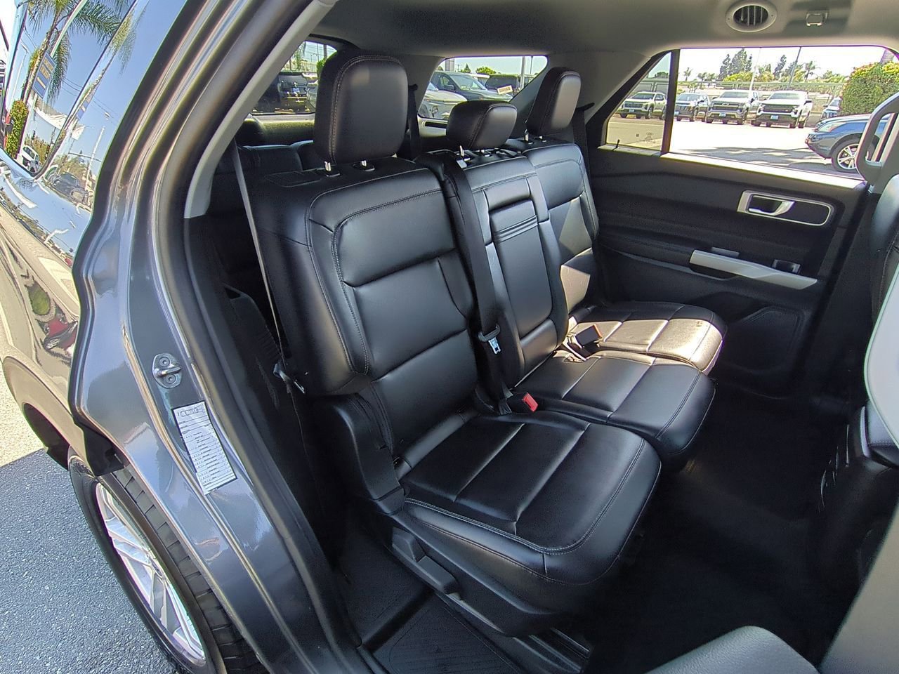 Used 2024 Ford Explorer XLT w/ Equipment Group 202A RWD image 25