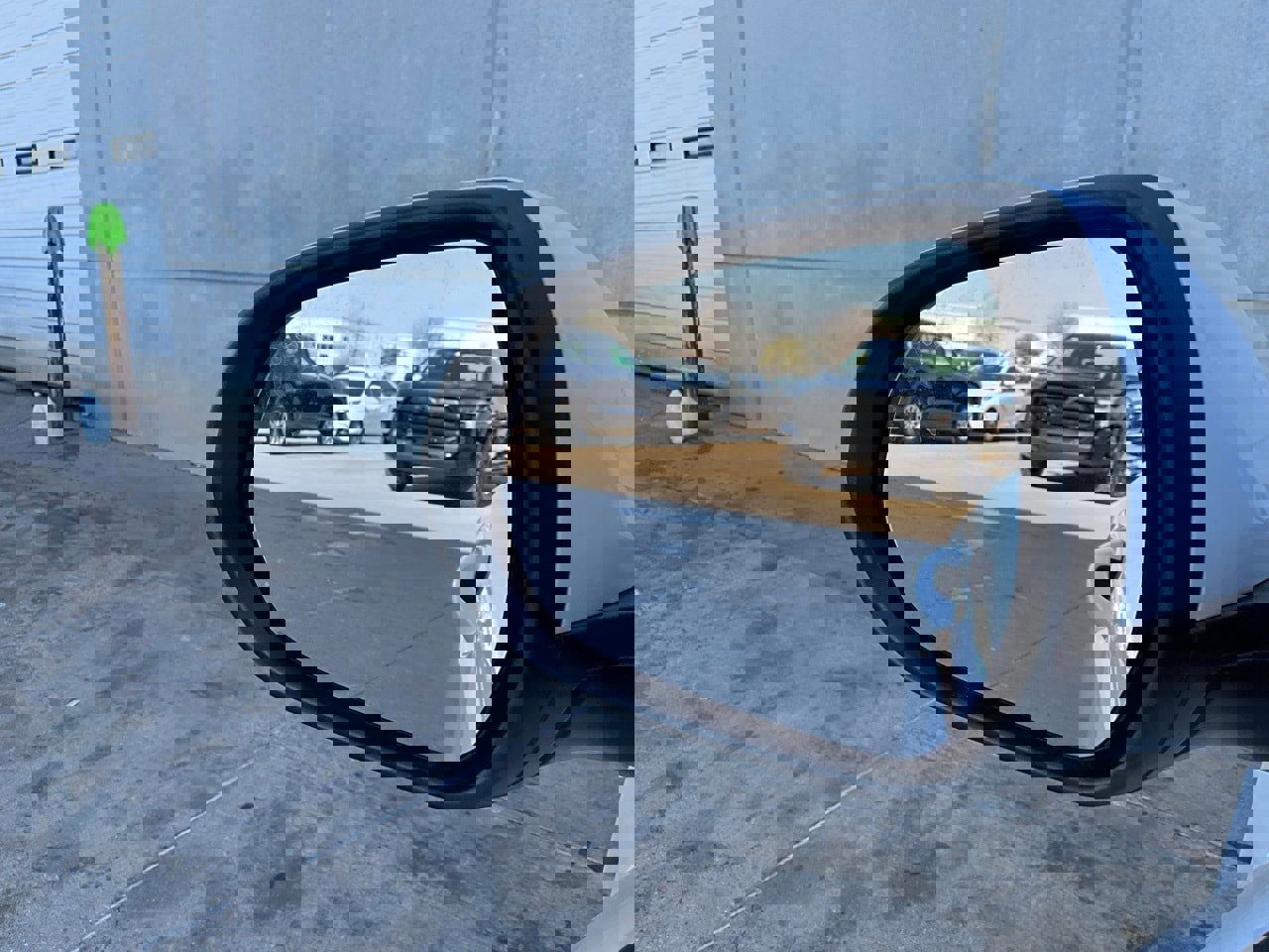 Used 2025 Buick Envista Preferred image 18