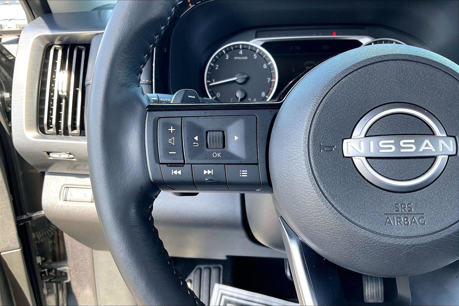 Certified 2024 Nissan Pathfinder SL w/ SL Premium Package image 19