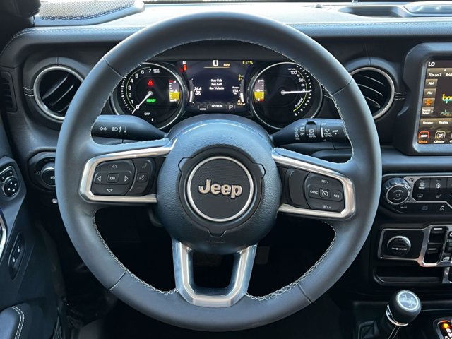 Used 2023 Jeep Wrangler Unlimited Sahara w/ Cold Weather Group AWD/4WD image 13