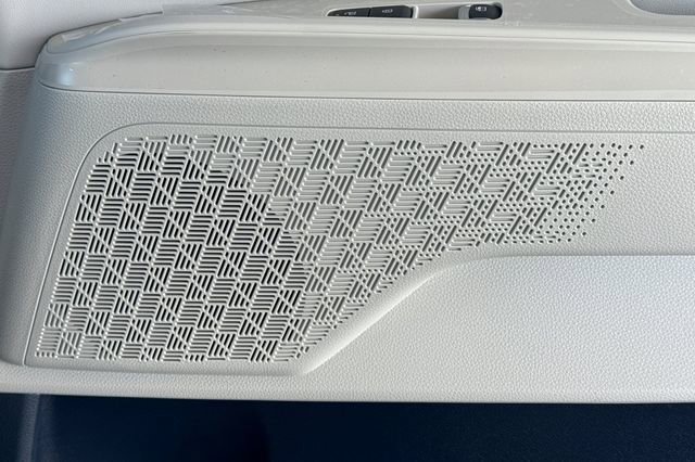 New 2026 Kia Carnival SX FWD image 22