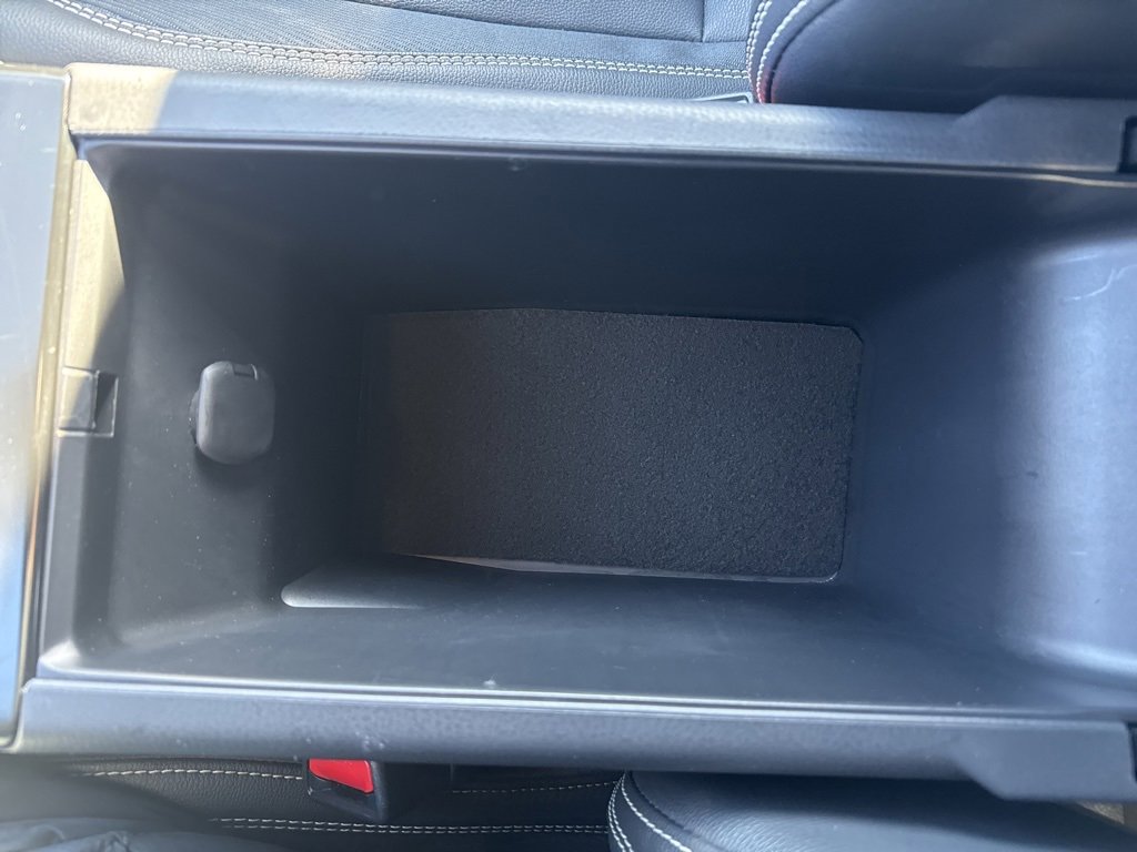 Used 2025 Toyota Camry SE image 18