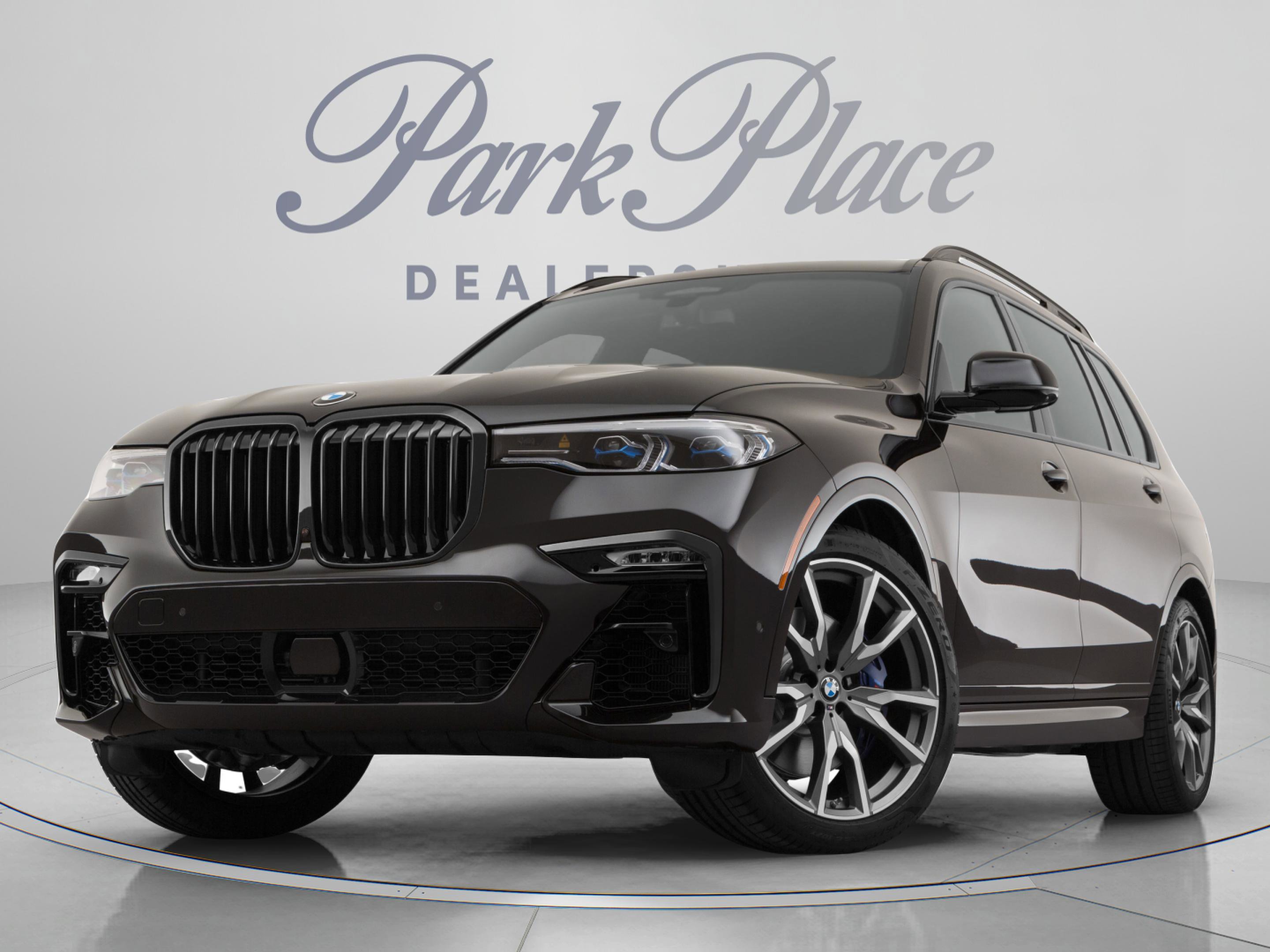 Used 2022 BMW X7 M50i w/ Dynamic Handling Package AWD/4WD image 10