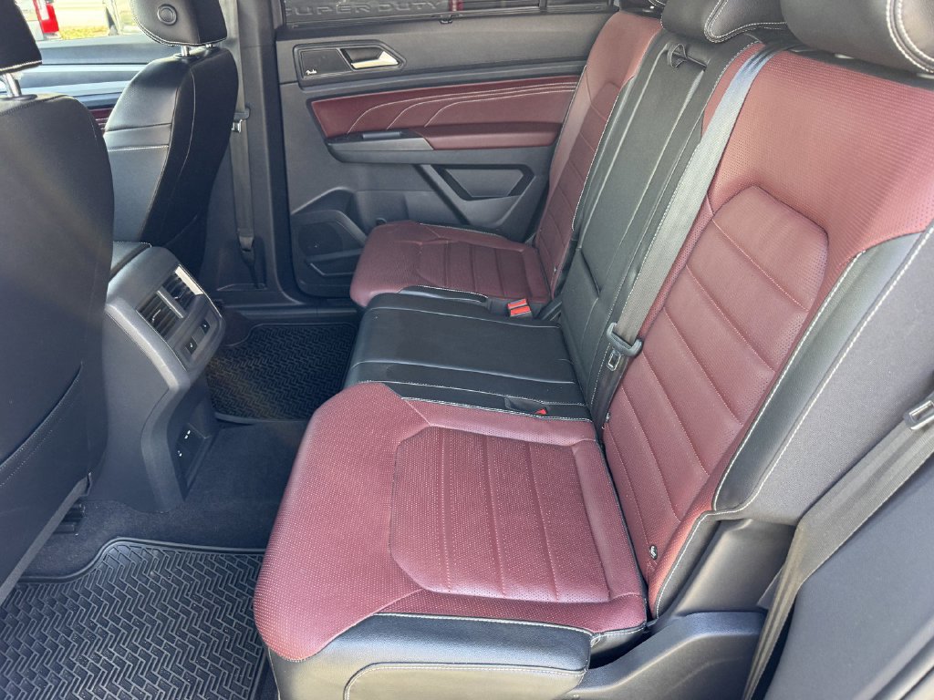 Used 2022 Volkswagen Atlas Cross Sport SEL Premium R-Line AWD/4WD image 12
