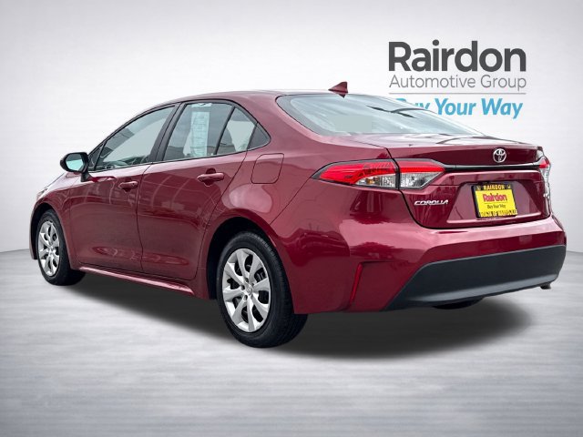 Used 2025 Toyota Corolla LE FWD image 5