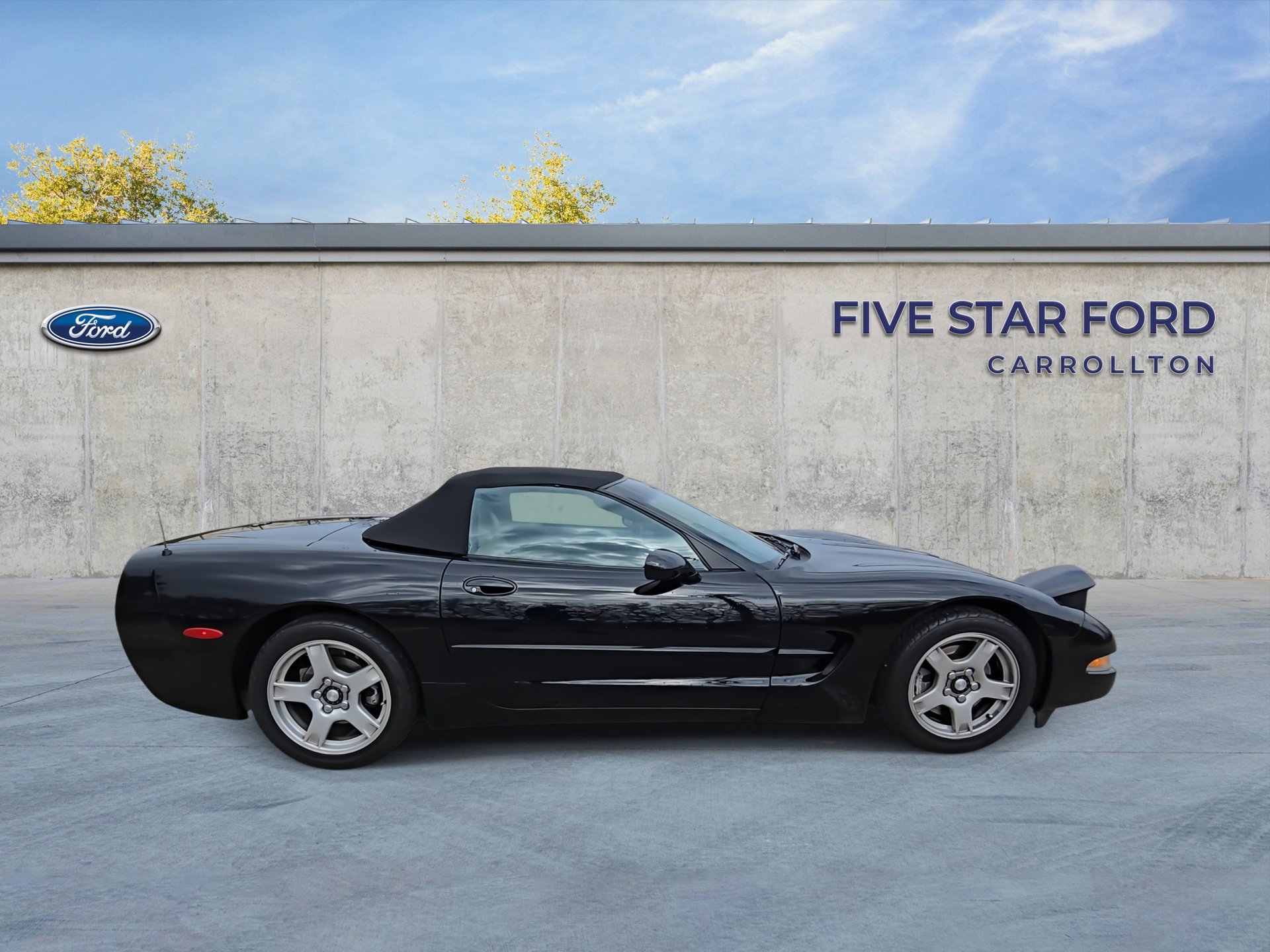 Used 1999 Chevrolet Corvette Convertible w/ Memory Pkg image 9