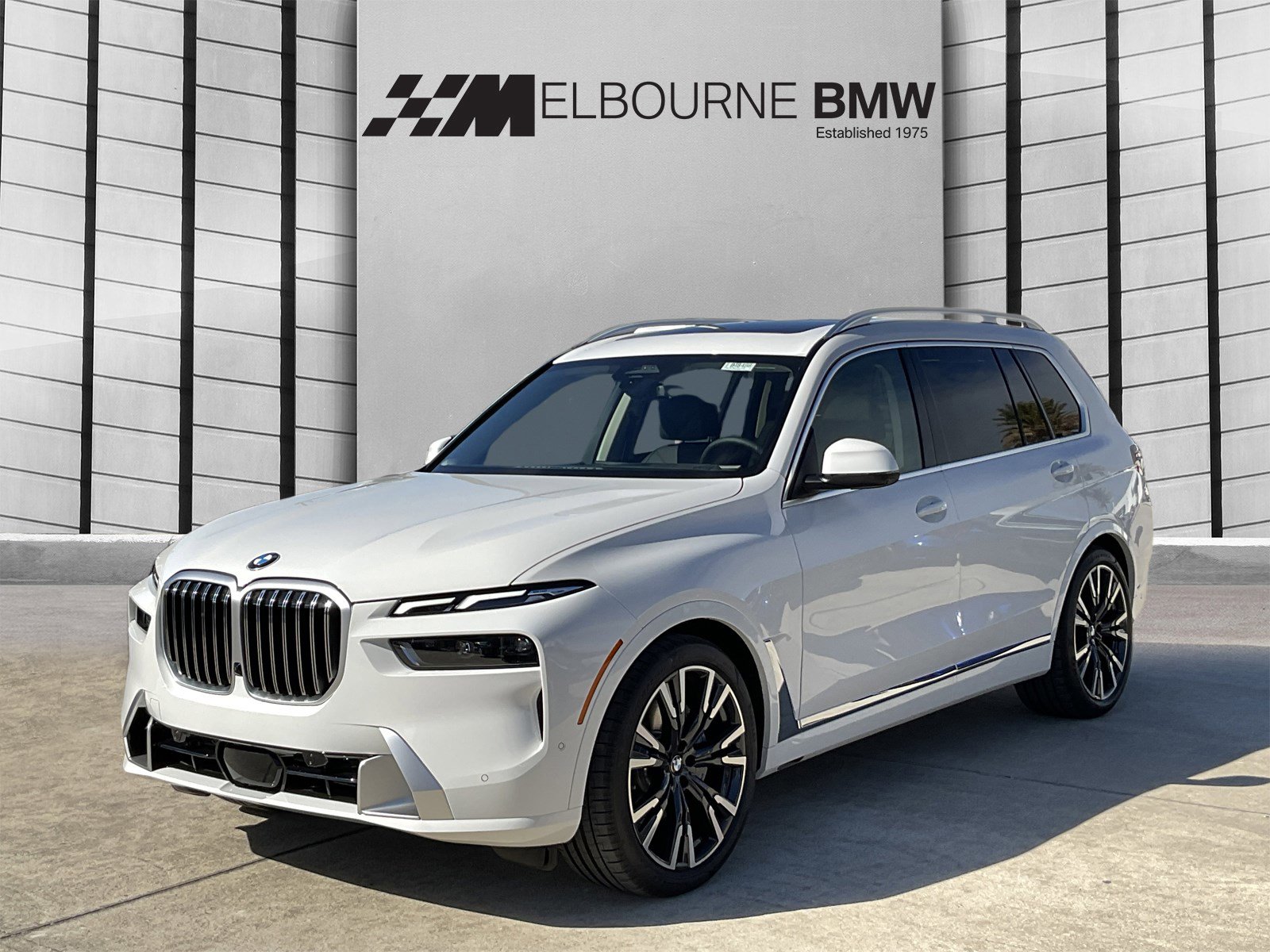 New 2026 BMW X7 xDrive40i w/ Premium Package image 3