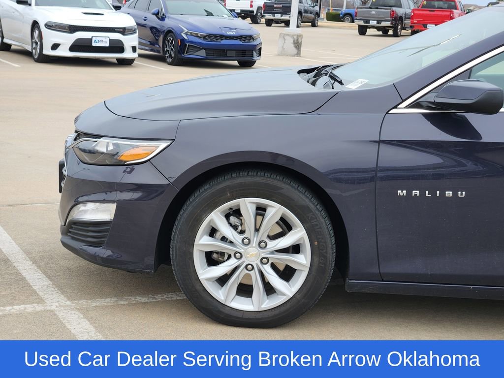 Used 2025 Chevrolet Malibu LT image 9