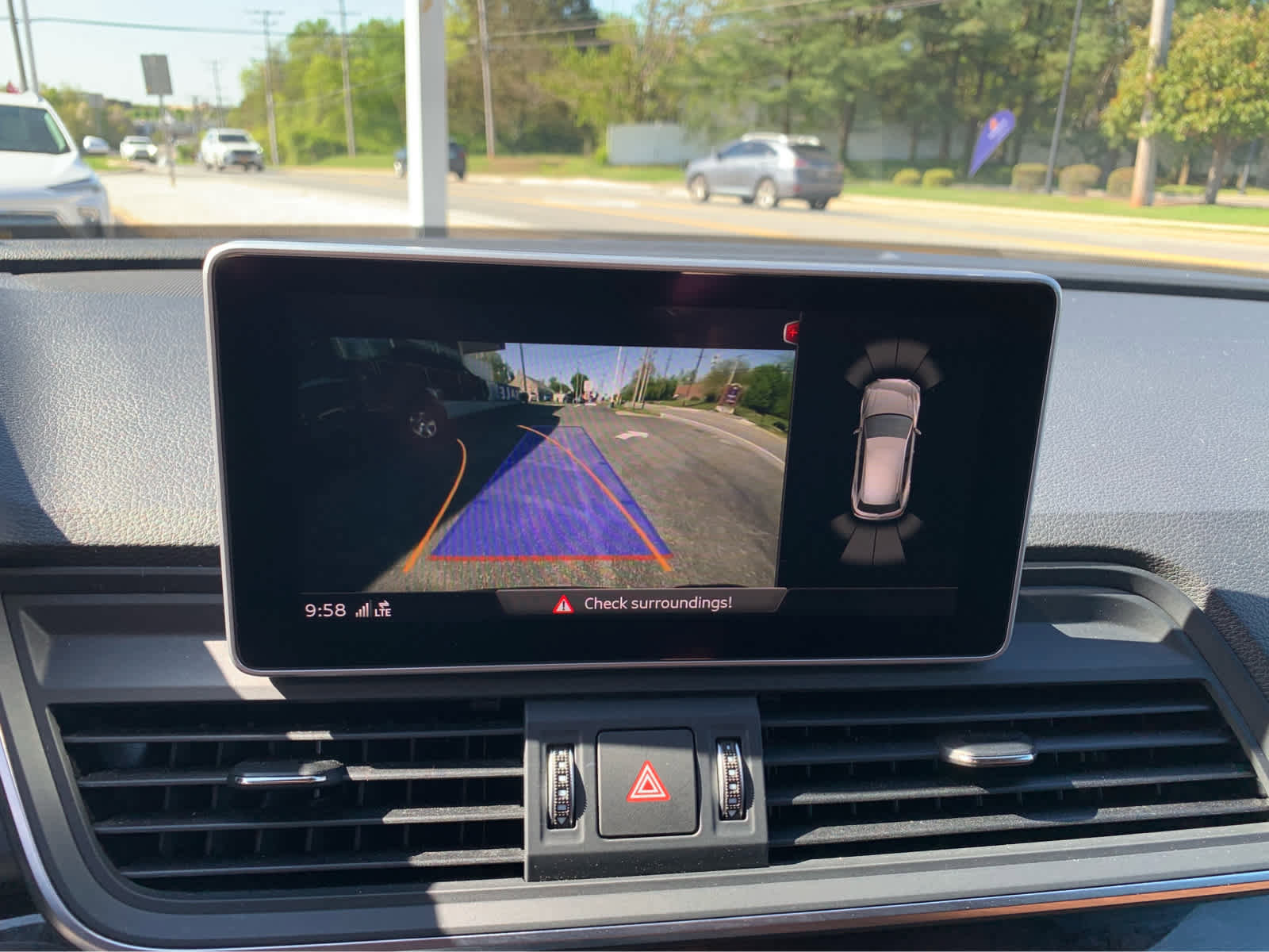 Used 2018 Audi Q5 2.0T Premium Plus w/ Premium Plus Package AWD/4WD image 16