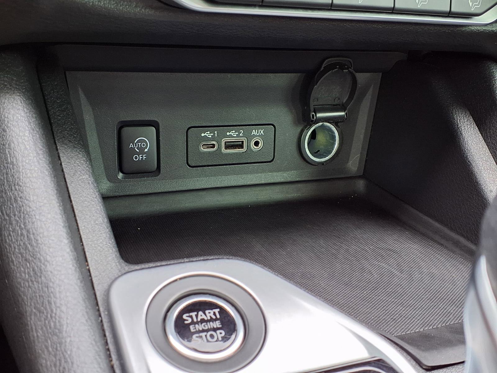 Used 2024 Nissan Sentra SV image 23