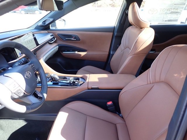 New 2025 Toyota Crown Signia image 11