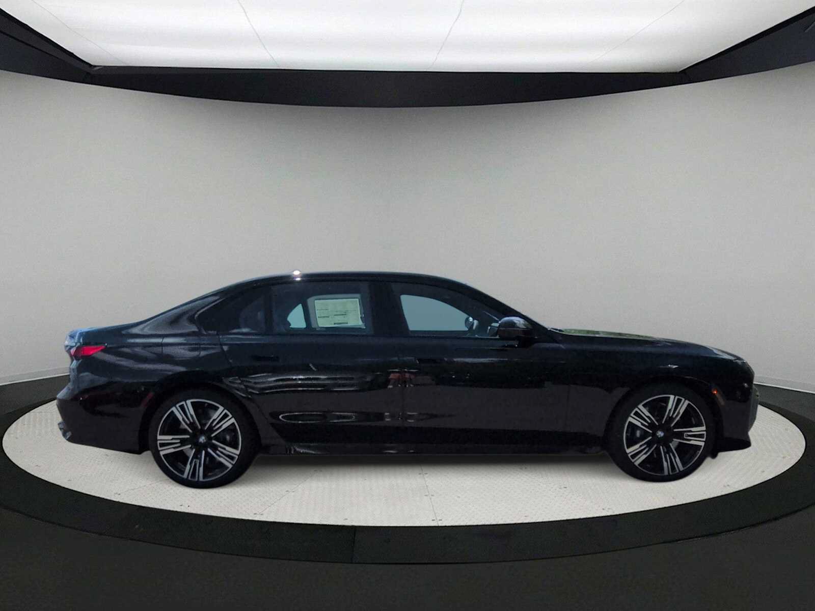 New 2026 BMW 760i xDrive AWD/4WD image 9