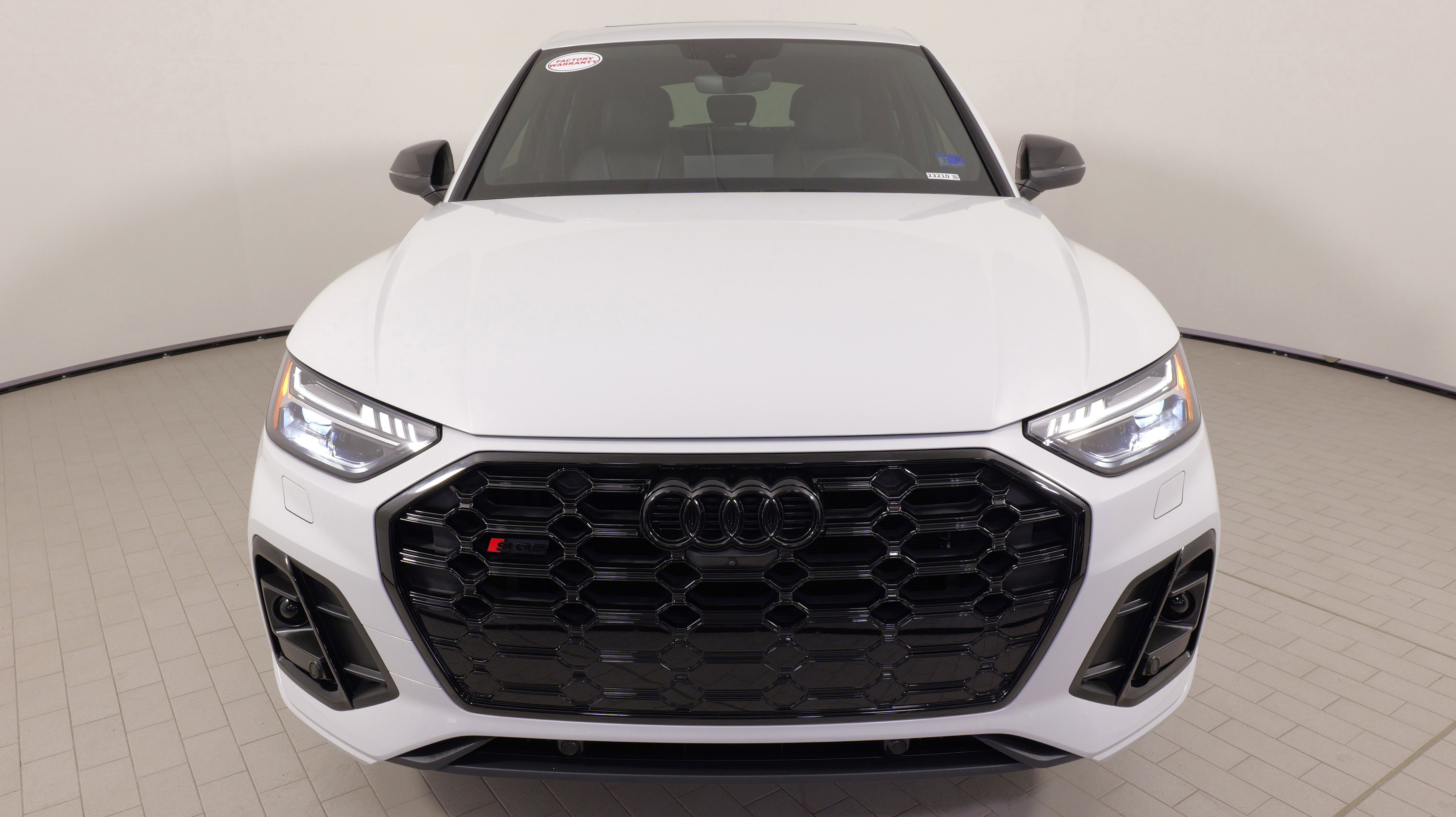 Used 2023 Audi SQ5 Prestige image 5