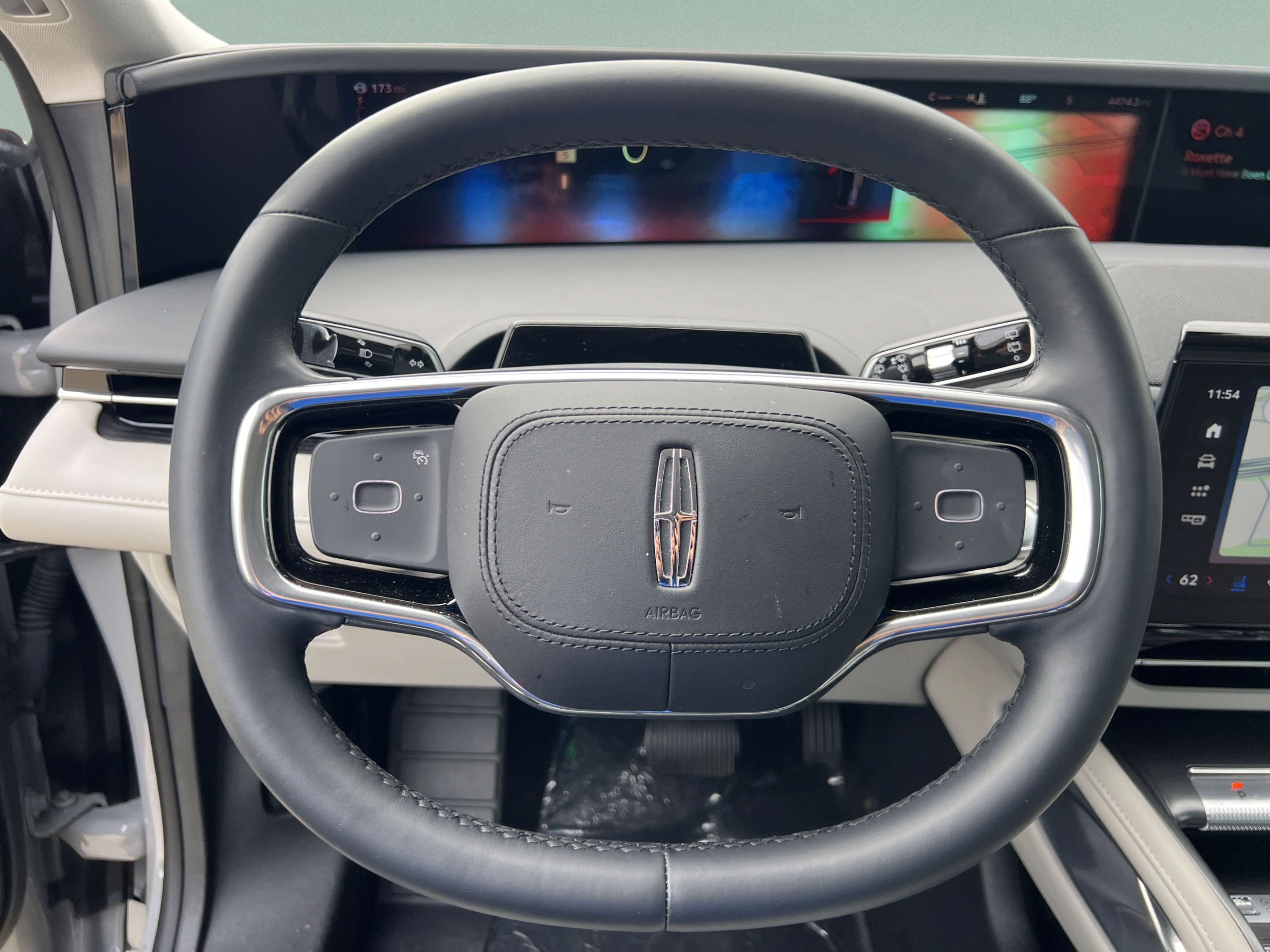 New 2026 Lincoln Nautilus Reserve AWD/4WD image 12
