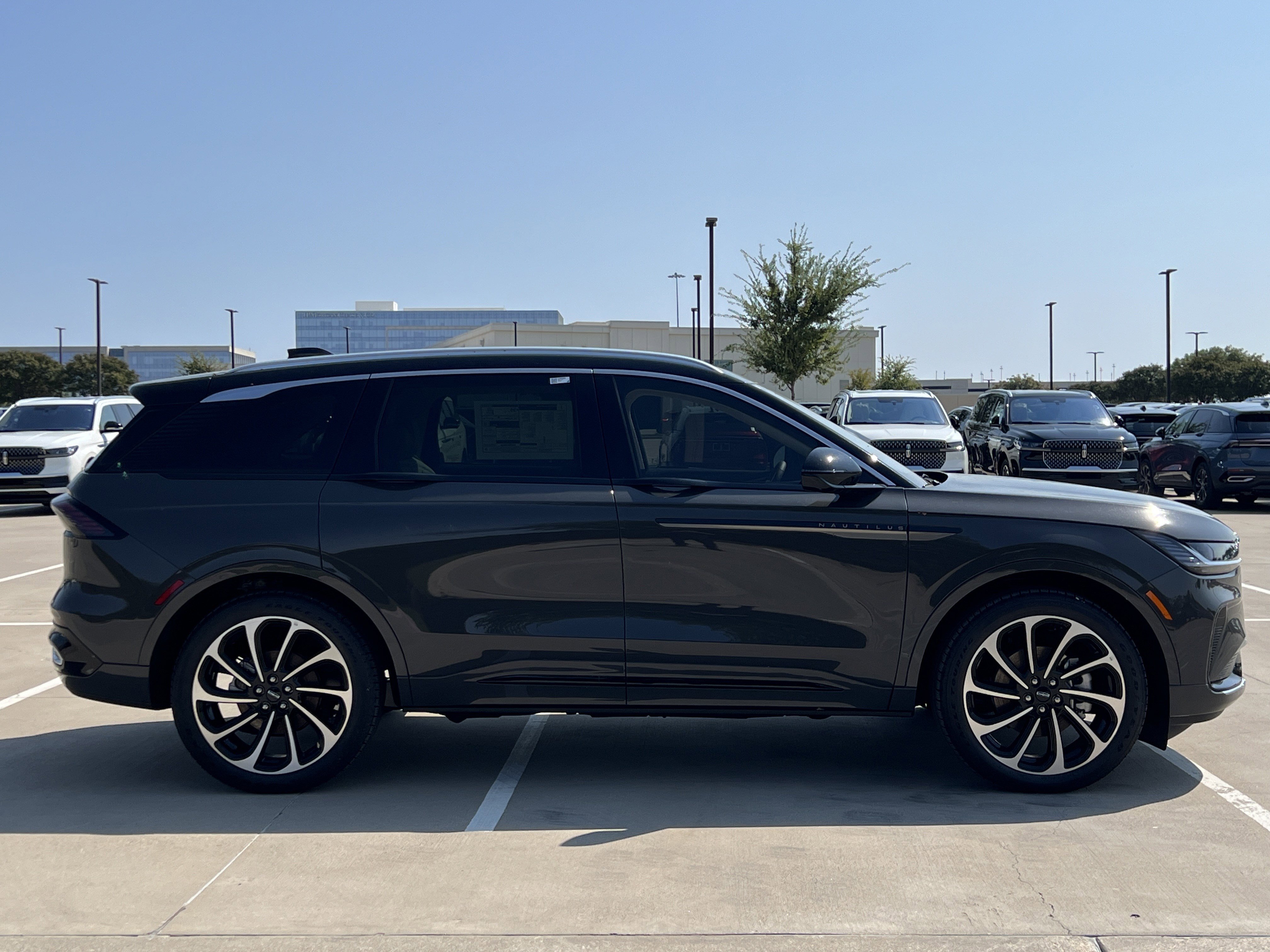 New 2025 Lincoln Nautilus Black Label image 10