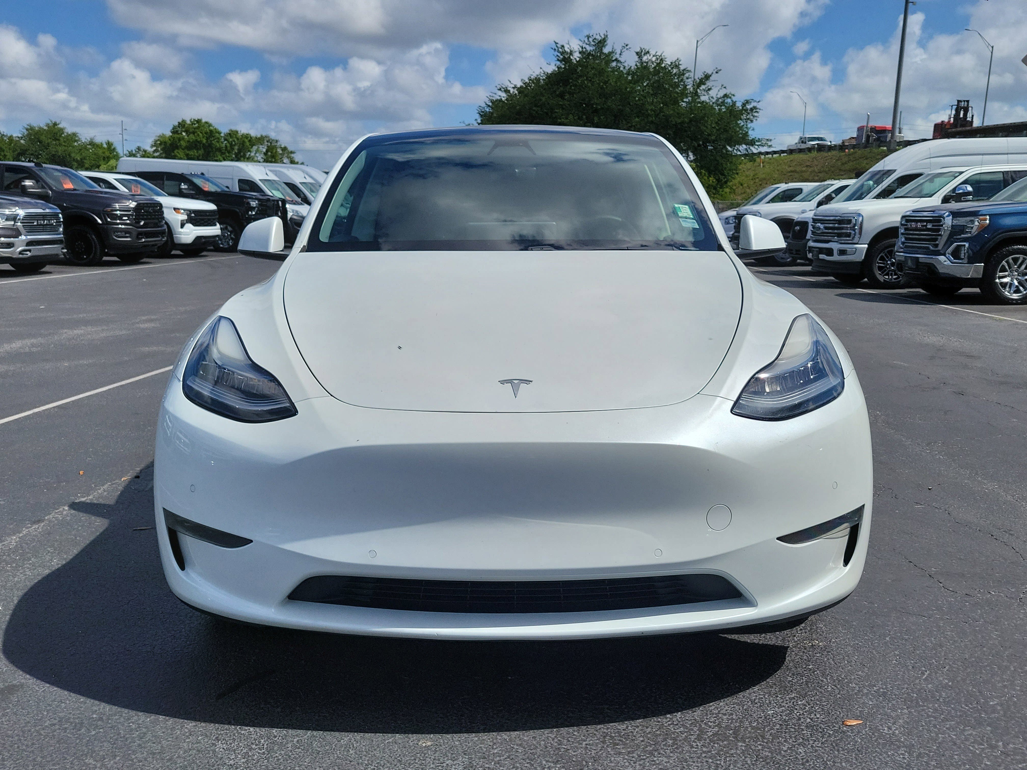 Used 2021 Tesla Model Y Long Range AWD/4WD image 2