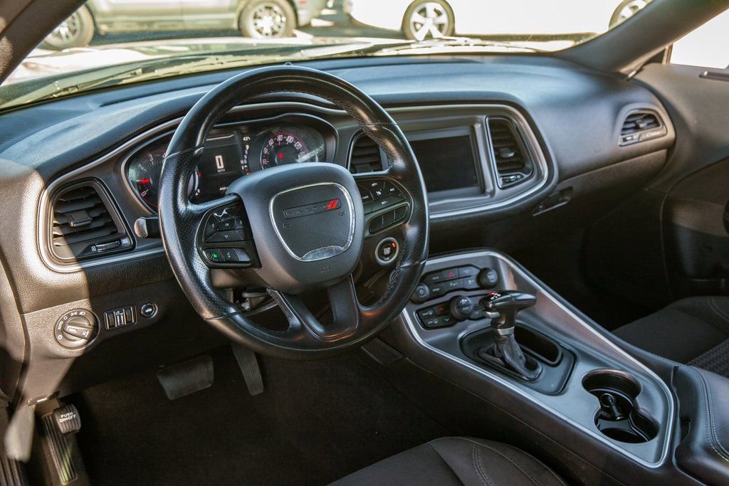 Used 2020 Dodge Challenger SXT w/ Driver Convenience Group image 10