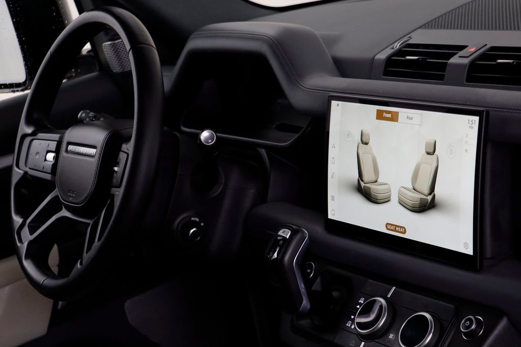 Used 2023 Land Rover Defender 130 X-Dynamic SE image 23