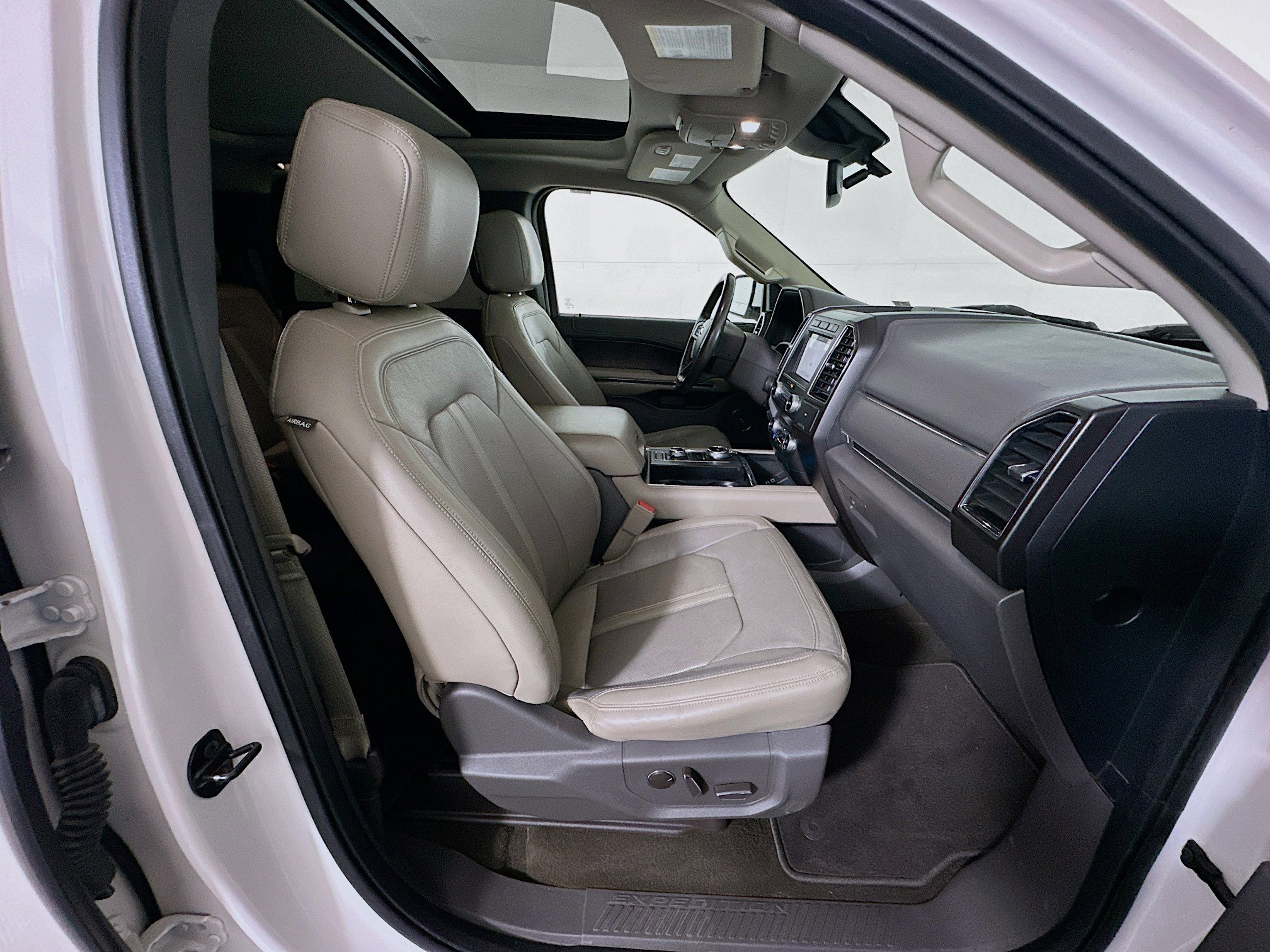 Used 2019 Ford Expedition Max Limited w/ Equipment Group 302A image 34