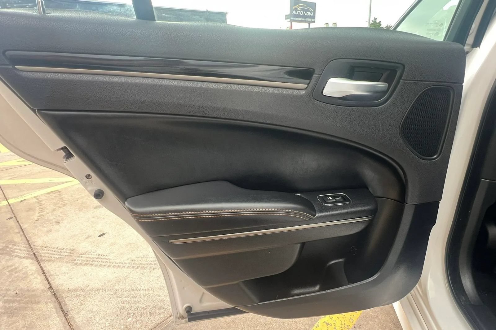 Used 2017 Chrysler 300 S w/ 300S Premium Group RWD image 26