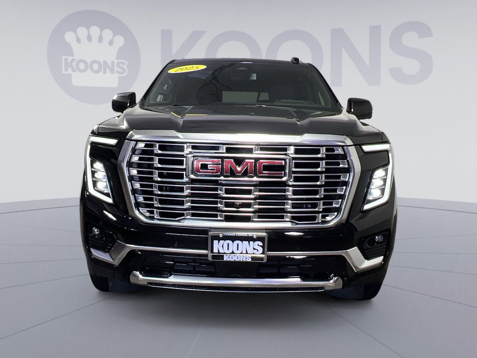 Used 2025 GMC Yukon XL Denali AWD/4WD image 4
