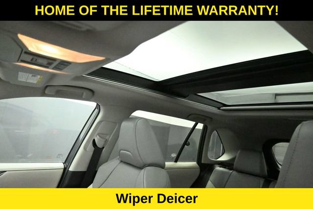Used 2021 Toyota RAV4 Limited AWD/4WD image 31