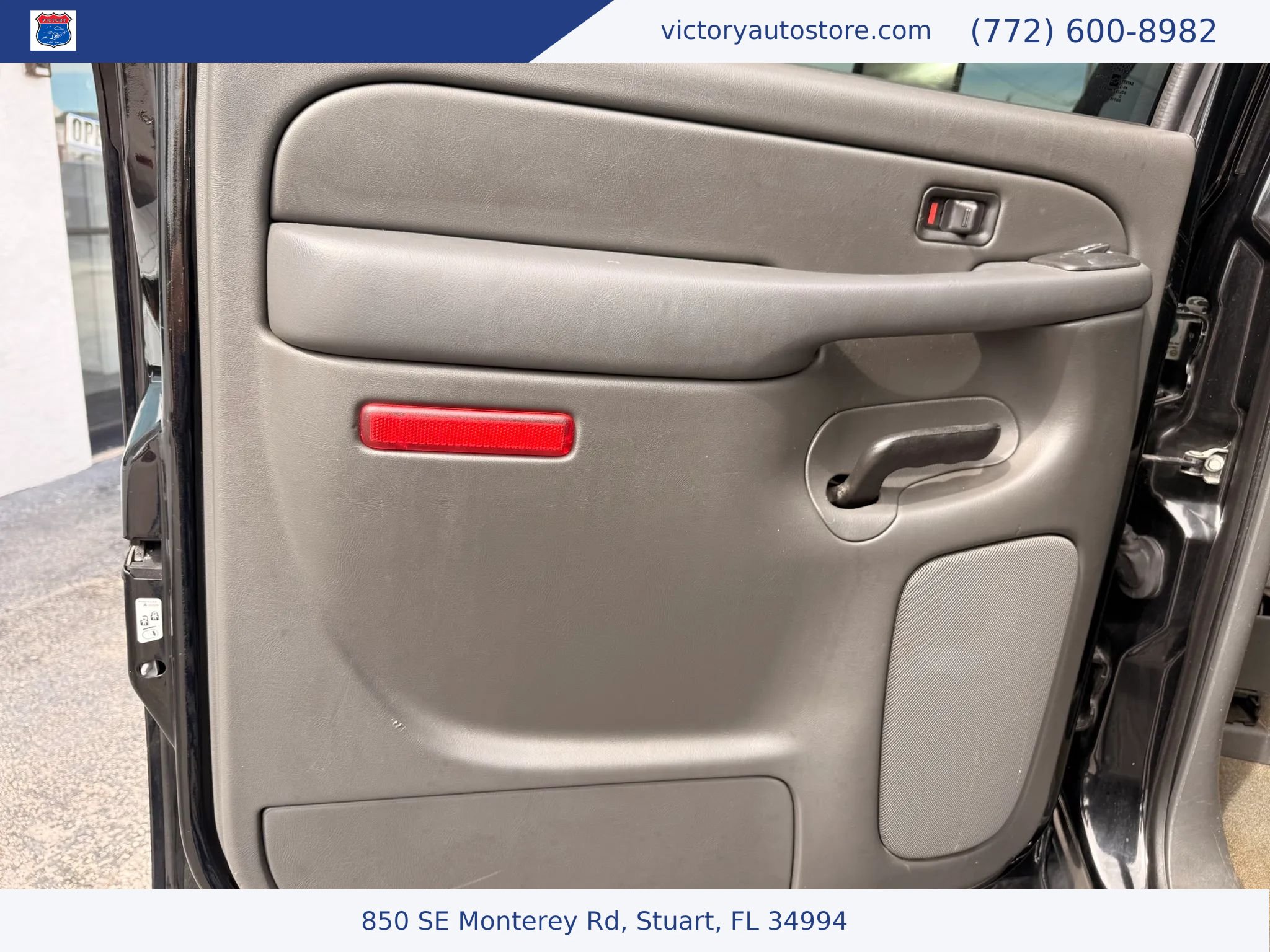 Used 2006 GMC Sierra 2500 SLE w/ Heavy-Duty Power Package AWD/4WD image 24