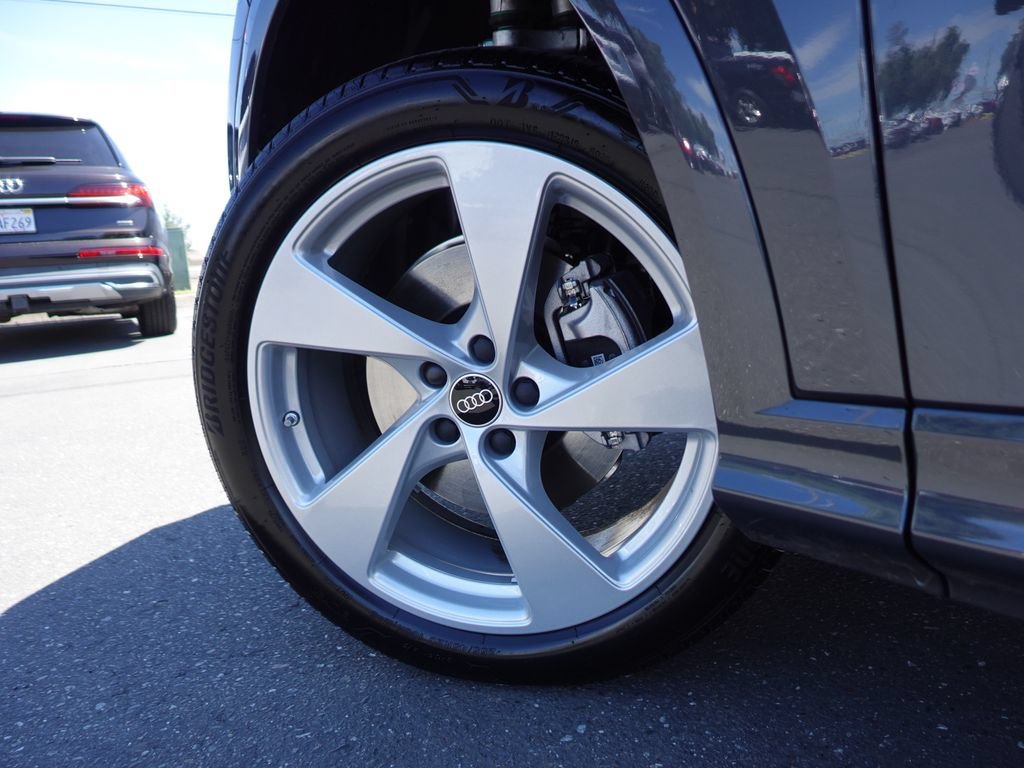 Used 2026 Audi Q5 Premium Plus AWD/4WD image 10