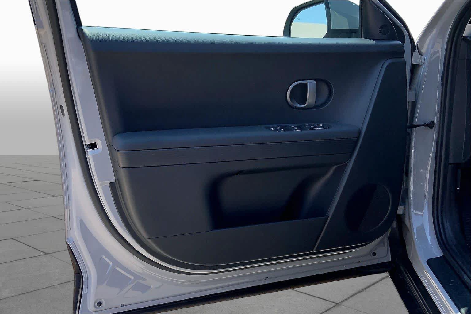 New 2026 Hyundai Ioniq 5 SEL RWD image 10