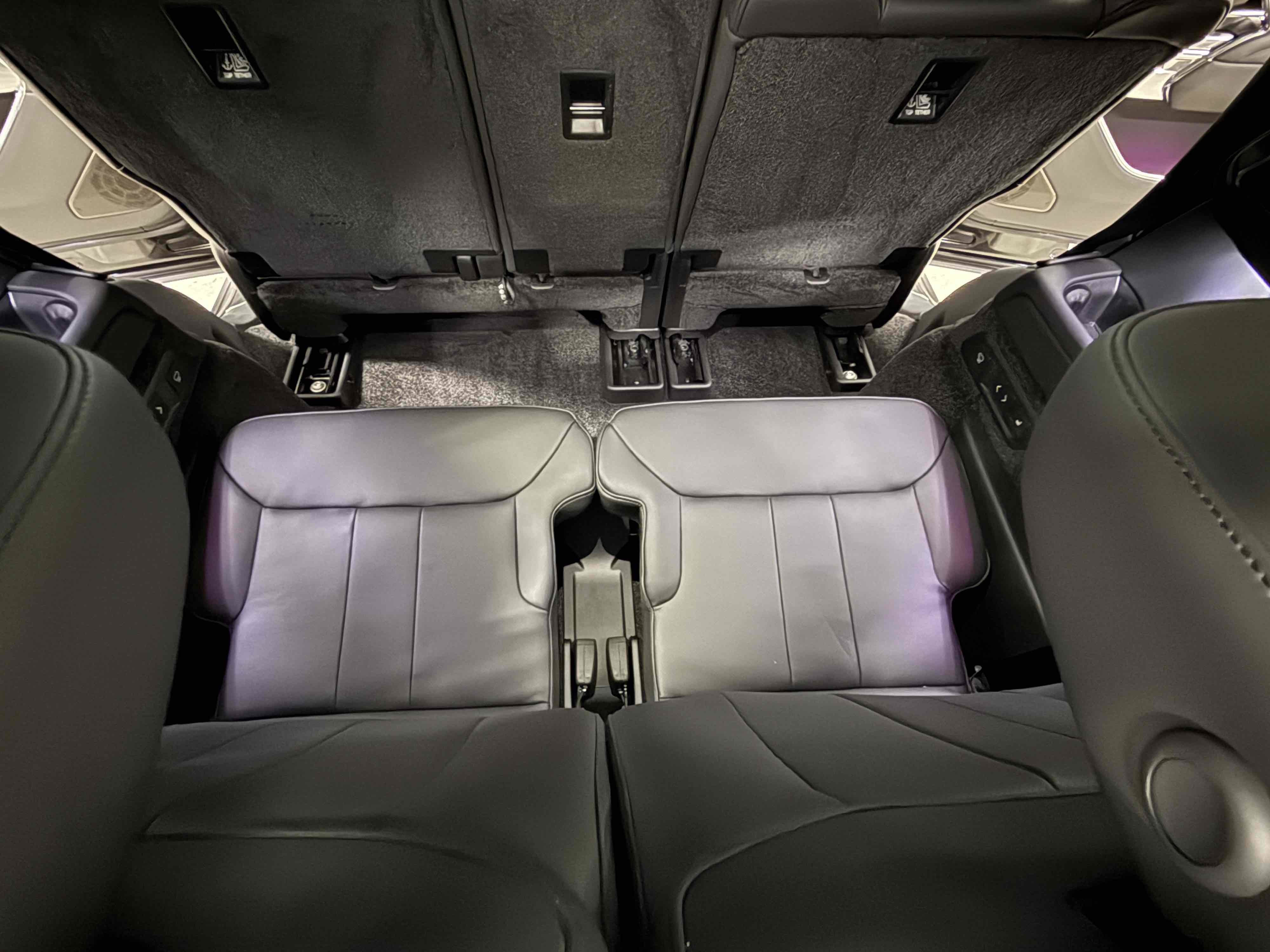 Used 2025 Land Rover Range Rover Long Wheelbase Autobiography image 61