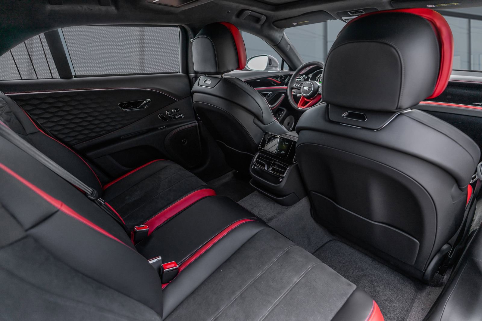 New 2025 Bentley Flying Spur Plug-In Hybrid image 61