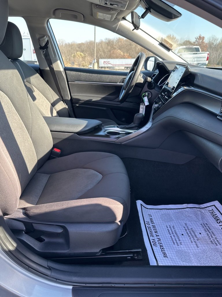 Used 2024 Toyota Camry LE image 16