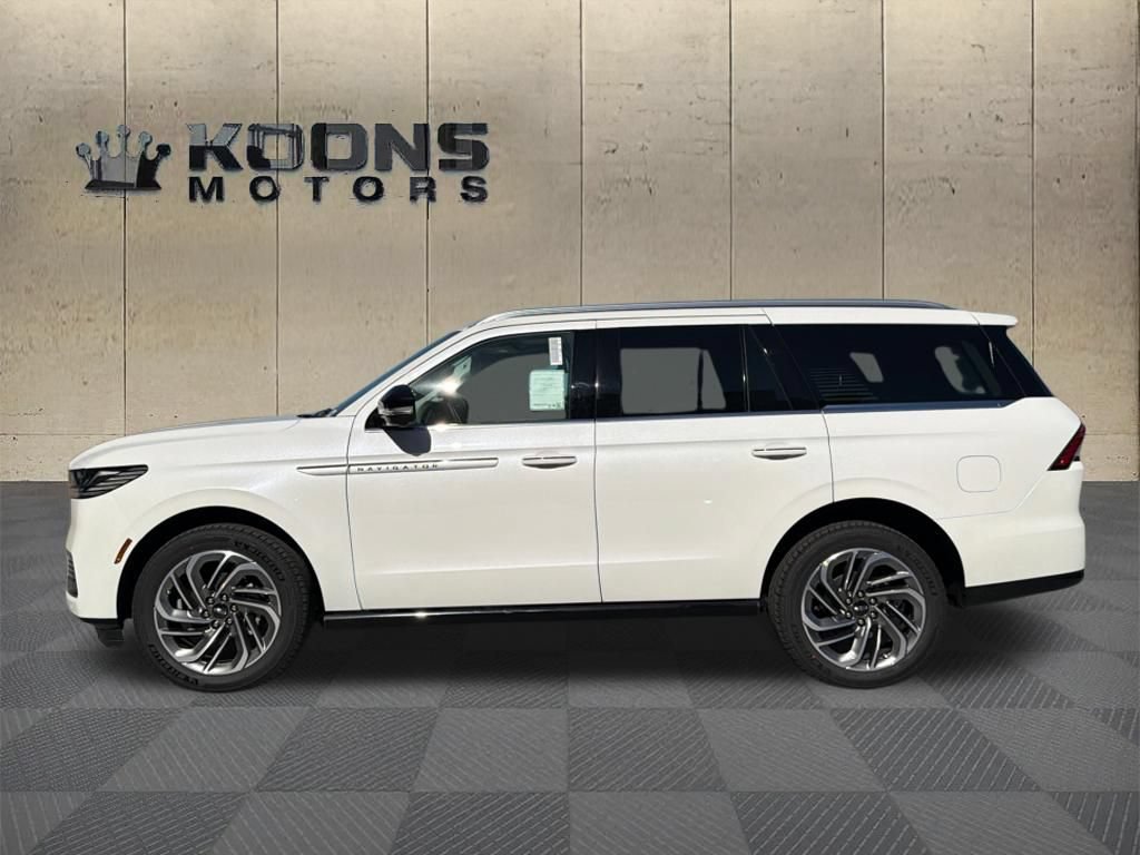 New 2026 Lincoln Navigator Reserve AWD/4WD image 4