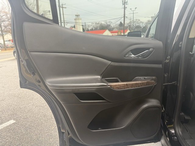 Used 2021 GMC Acadia Denali w/ Denali Ultimate Package image 37