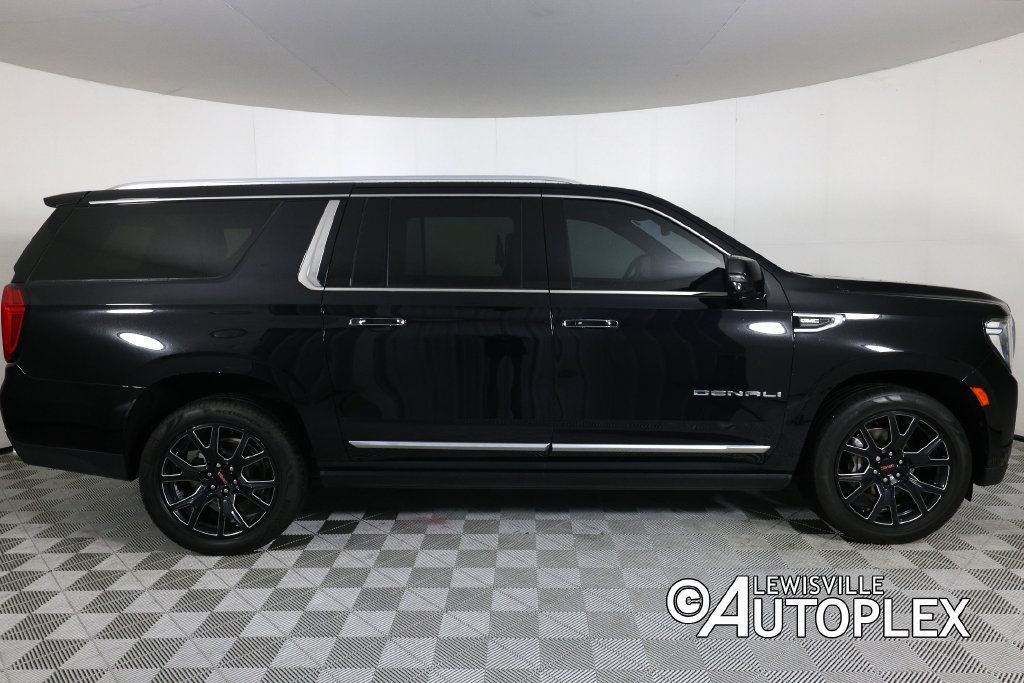 Used 2023 GMC Yukon XL Denali RWD image 4