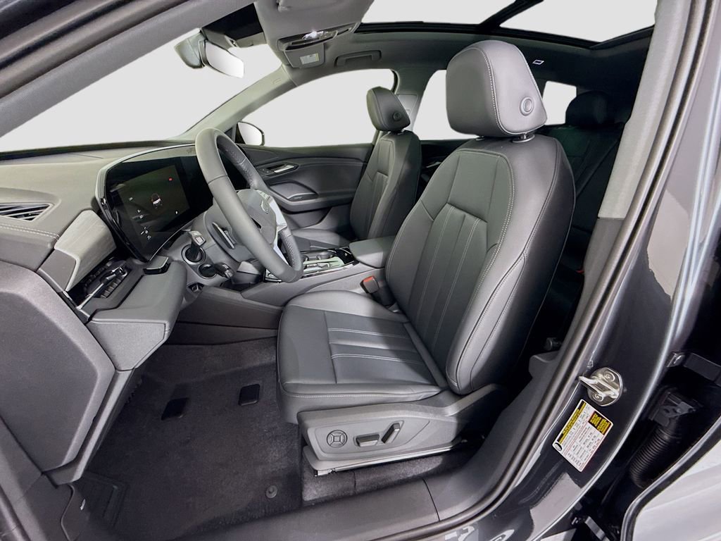 Used 2025 Audi Q6 e-tron Premium image 22