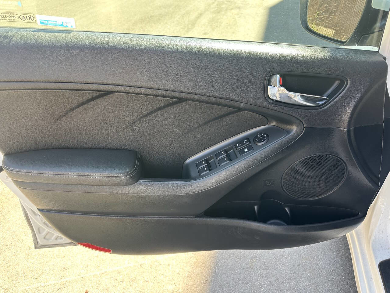 Used 2016 Kia Forte LX w/ LX Popular Package image 10