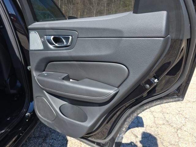 Certified 2025 Volvo XC60 B5 Ultra image 18